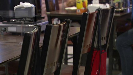 사회적 거리두기 2주 연장...정치권은 '사면' 논란 가열 / YTN