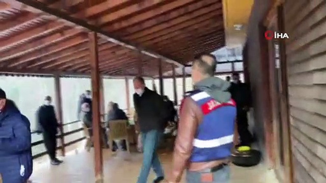 CHP'li Fındıklı Belediye Başkanı Çervatoğlu ile beraber alkol alıp piknik yapan 16 kişiye 50 bin 400 TL idari para cezası kesildi
