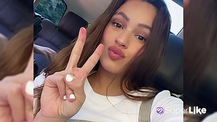 Rosalía recibió el nuevo año con sugestiva foto a orillas del mar