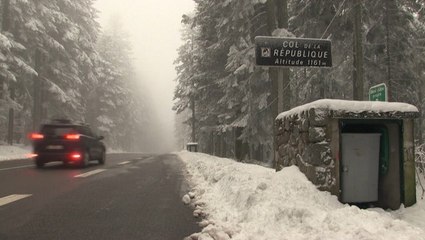 First snow of the year falls in Saint-Etienne