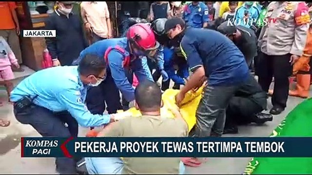 Pekerja Proyek Tertimpa Tembok saat Mengerjakan Proyek Tempat Parkir di Jagakarsa