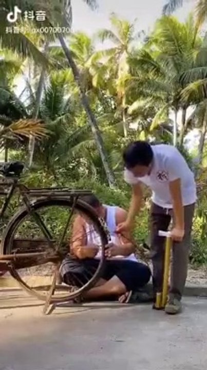 Funny prank video 2021 ll very funny tiktok prank ll try not to lough