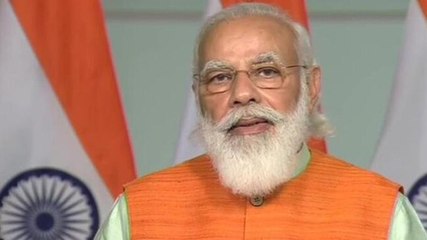 Скачать видео: PM Modi tweets on Covid vaccines approval, congratulates India