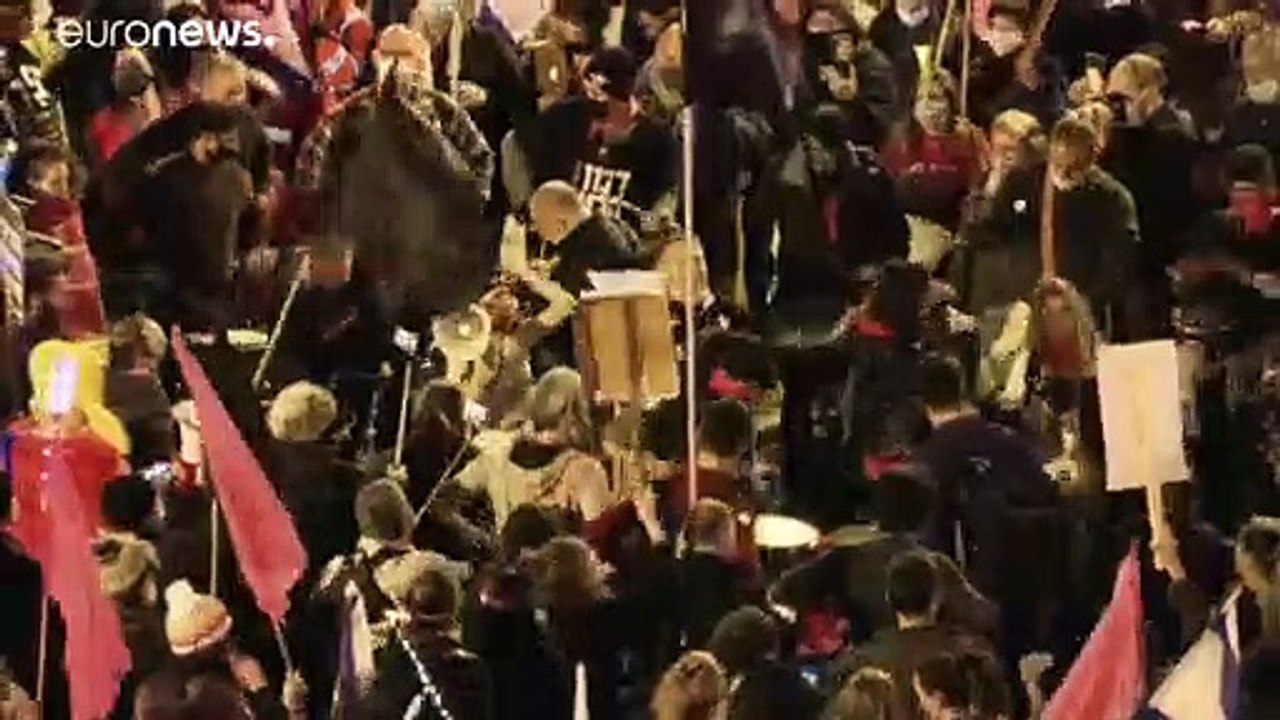 Tausende fordern Netanjahus Rücktritt