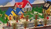 800.000 piezas de Lego inundan el Castillo de Alaquàs (Valencia)