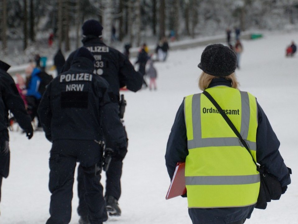 Chaos in nrw: tagesausflügler stürmen pisten