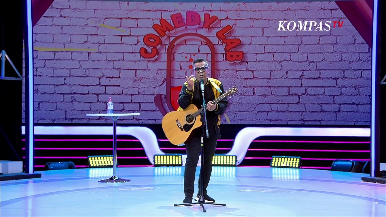 PECAH ABIS! Stand Up Comedy Abdel Achrian: Pas...