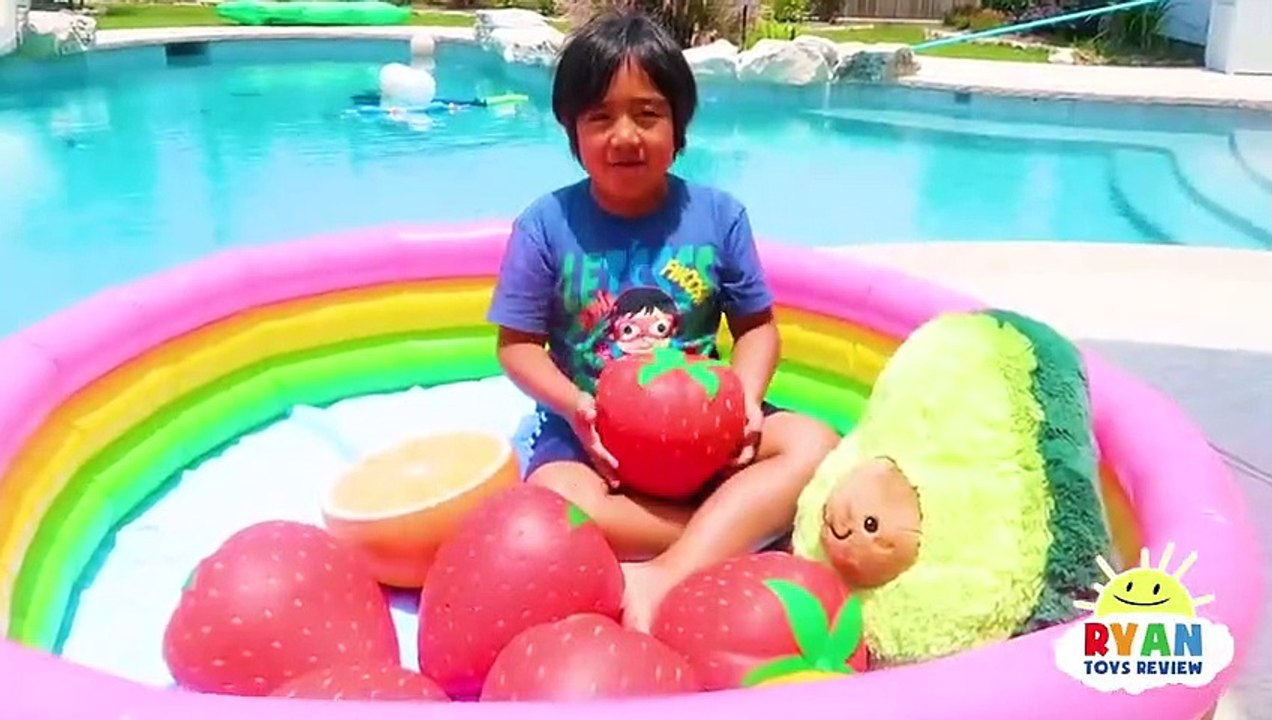 Ryan Pretend Play with Fruits and Learn Colors - Educational Video for Kids!!!