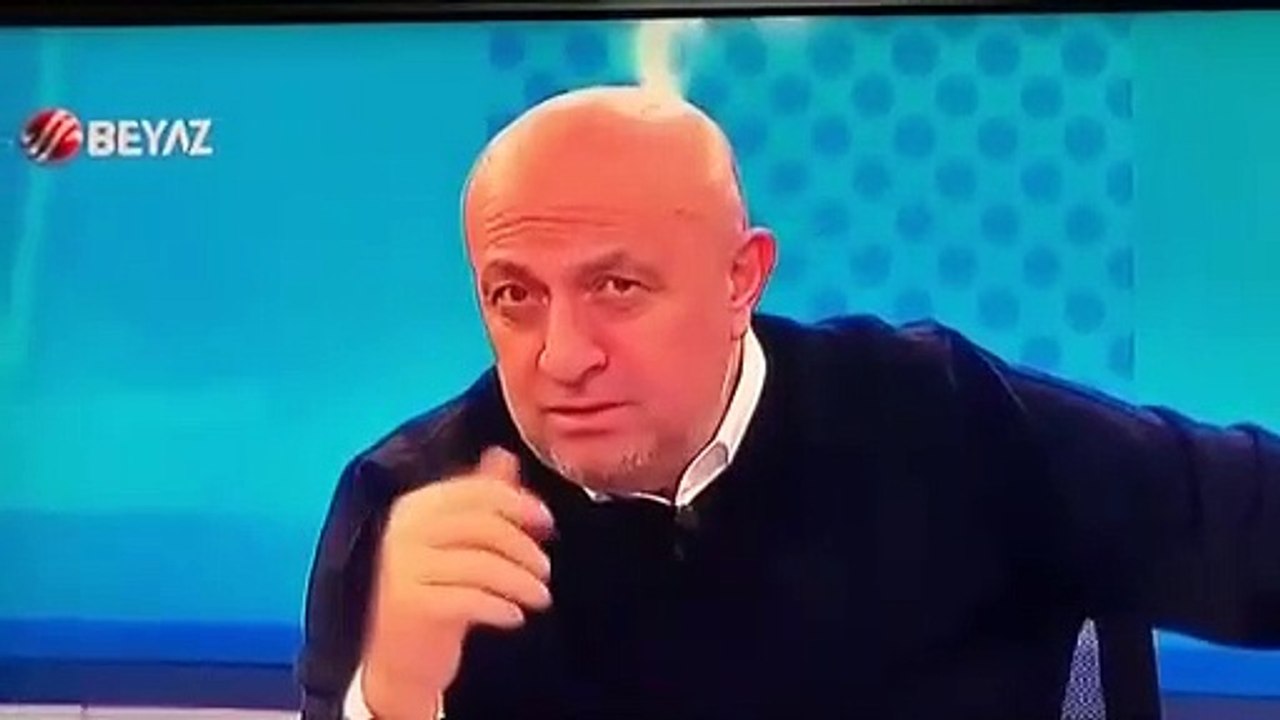 Rasim Ozan Kütahyalı sessiz kaldı, Sinan Ergin özür diledi