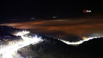 Elazığ’da sis, şehir ışıklarıyla görsel şölen sundu