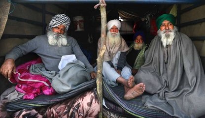 विज्ञान भवन पहुंचे किसान नेता, सरकार के साथ होगी अगले दौर की बातचीत
