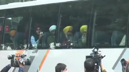 Farmer leaders left for Vigyan Bhawan for 8th round of talks