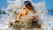 Aashka Goradia का Goa Beach पर समुद्र की लहरों के Hot Yoga; Watch Full Video | Boldsky