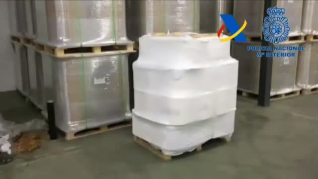 Desmantelada una fábrica de tabaco en Andalucía con capacidad para producir un millón de cigarrillos al día