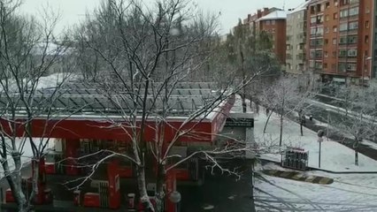 Continúan las nevadas en Vitoria