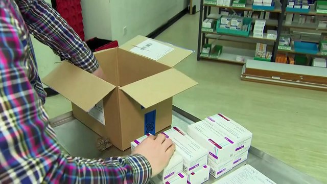 COVID-19 | Brian Pinker, el primer paciente en recibir la vacuna de AstraZeneca en el Reino Unido