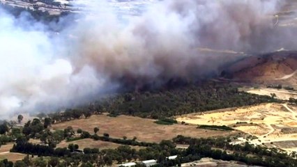 حريق في أستراليا يهدد حياة السكان والمنازل قرب بيرث