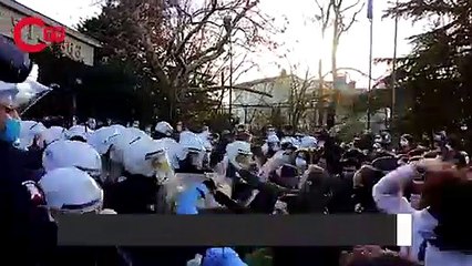 Melih Bulu protestosuna polis müdahalesi