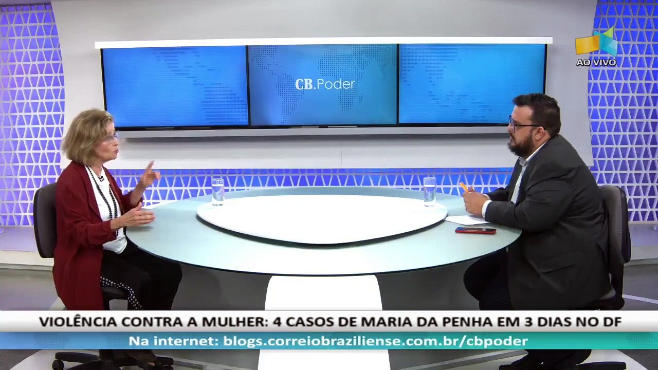 CB.PODER 04/01 -  Lia Zanotta