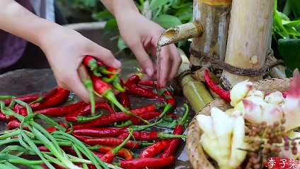 책을 읽고 필수 간식을 즐기세요-매콤한 육포