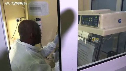 علماء يشرعون في دراسة سلالة جديدة لكورونا ظهرت بنيجيريا