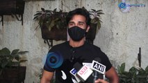 When Pulkit Samrat switched roles with journalist
