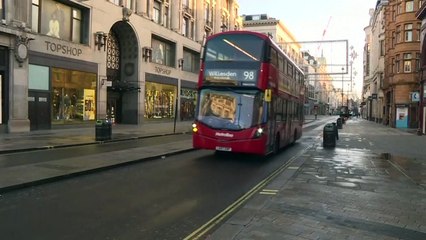 Inglaterra e Escócia voltam ao confinamento total