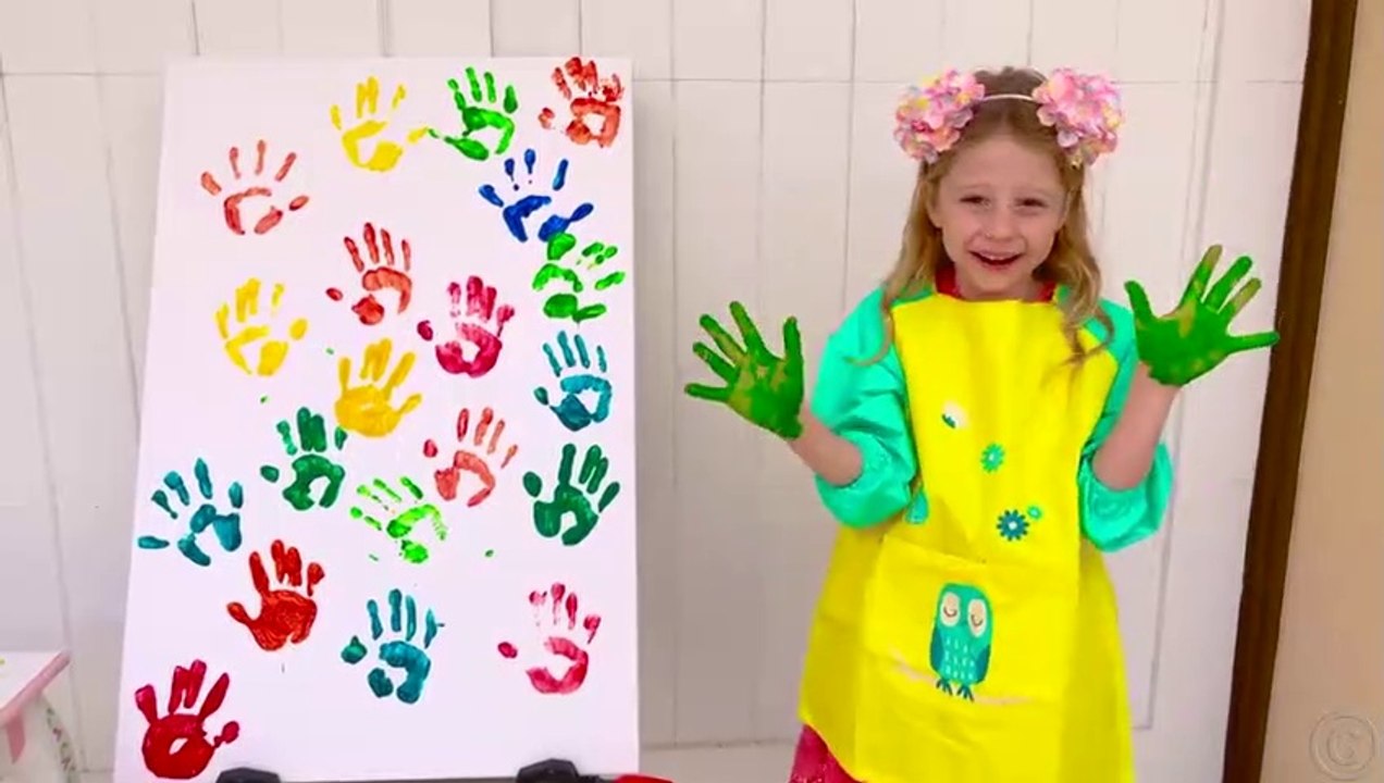 Nastya pretends to play the most popular kids blogger in the world