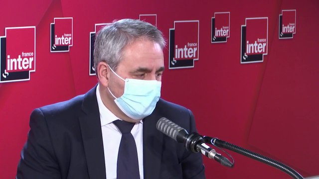 On ne peut pas en même temps chercher à faire plaisir aux anti-vaccins et aux pro-vaccins (Xavier Bertrand)