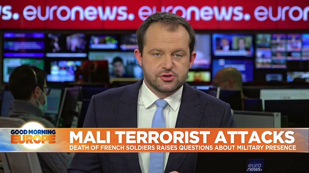 Two French soldiers killed in bomb attack in Mali