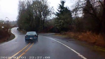 Drunk driver causes a minor crash caught on dash cam