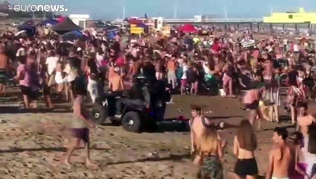 América Latina reforça restrições e prepara vacinas