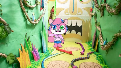 Ryan's Mommy Helps VTubers Escape Jungle Maze In Real Life!