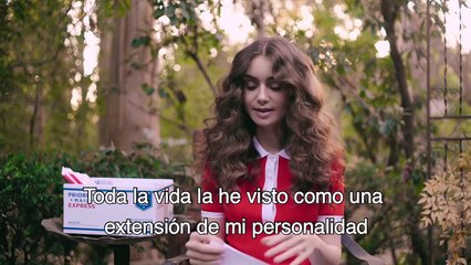 Lily Collins responde a todas las preguntas sobre 'Emily in Paris'