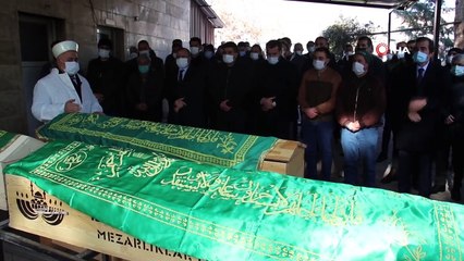 Elazığ’daki feci kazada, hayatını kaybeden anne, baba ve kızları son yolculuğuna uğurlandı