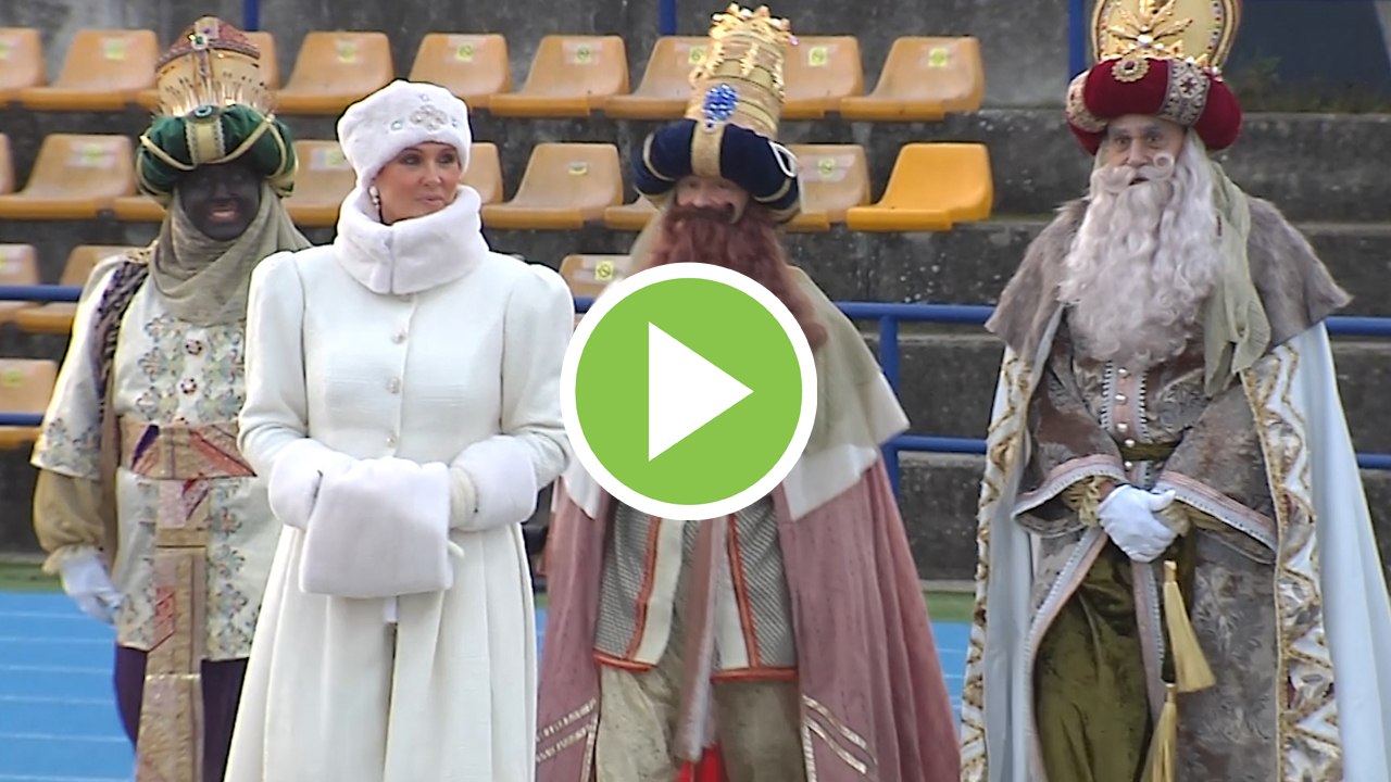 Los Reyes Magos visitan las comunidades españolas por tierra, mar y aire