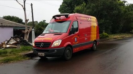 Idoso de 78 anos fica ferido ao sofrer queda no Bairro Santa Cruz