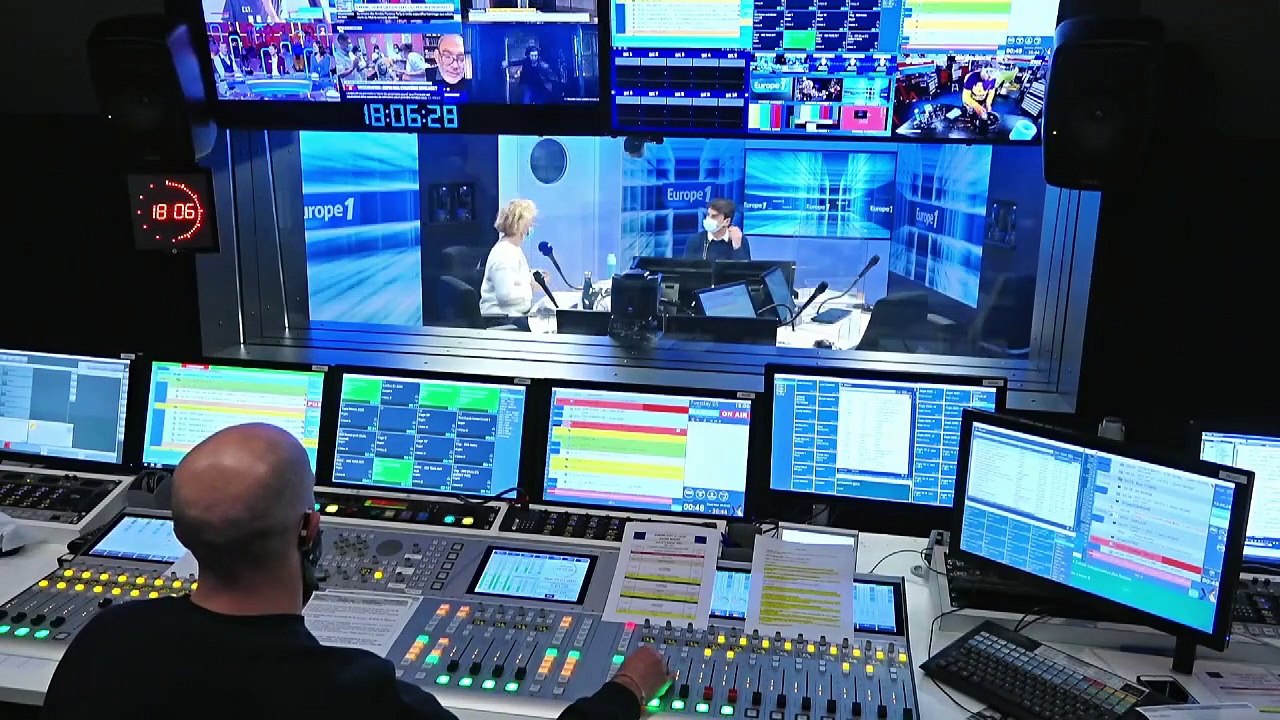 Olivier Duhamel accusé d'inceste : enquête ouverte pour "viols et agressions sexuelles"