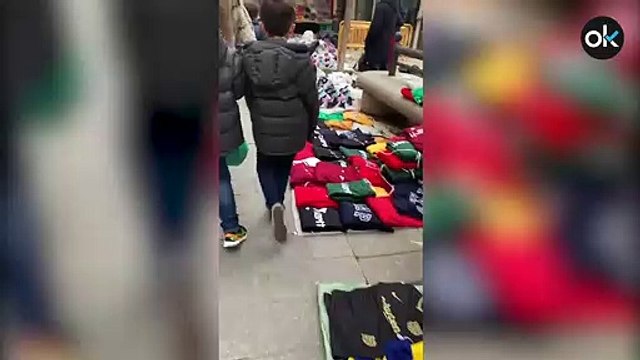 Negocios cerrados, manteros vendiendo- Cádiz se convierte en el gran centro comercial de los ilegales