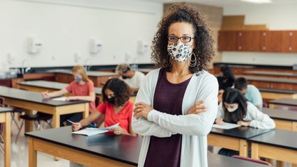 Olay Wants to Help Science Teachers With This Epic Skincare-Themed Experiment