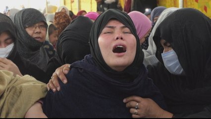 Pakistanis protest against ISIL killings of coal miners