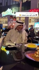 ردة فعل أب فاجأته بناته في عيد ميلاده: مشهد مؤثر يخطف القلوب