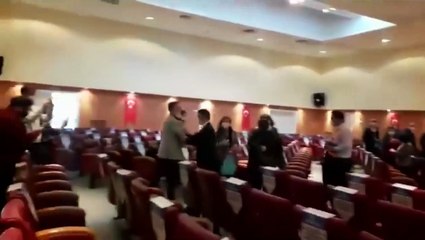 AK Partililer birbirine girdi! Olay görüntüler!