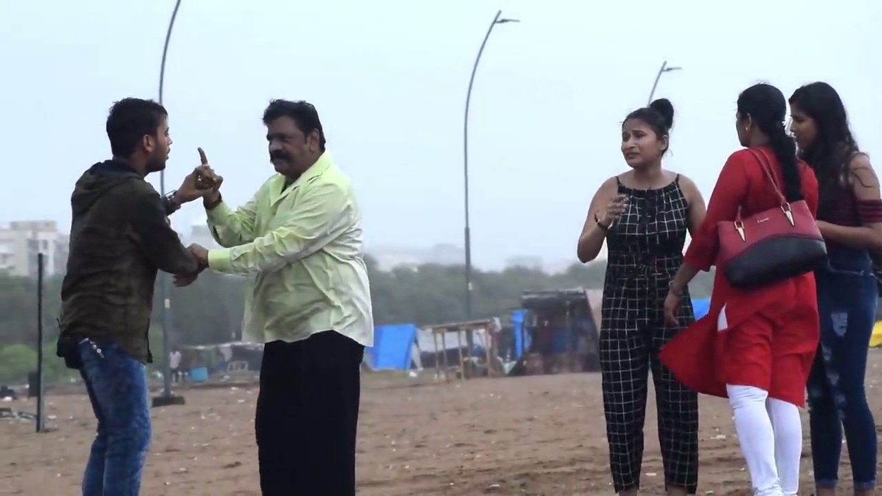 Uncle Aapki Ladki Se Pyar Ho Gya Prank On Uncle Daughter By Desi Boy With Twist Epic Reaction