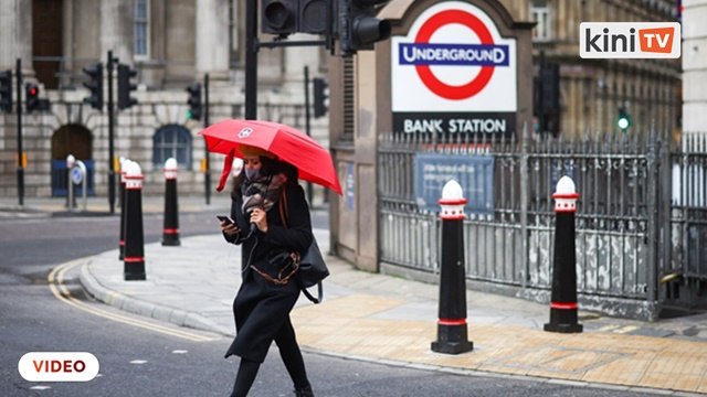 Bleak start to 2021 for Britain as it enters third lockdown