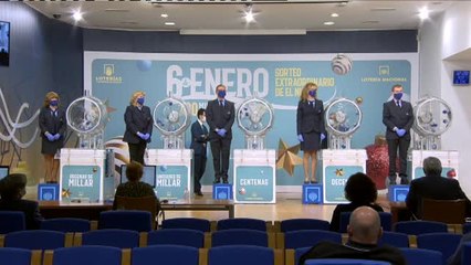 La lotería del niño premia al número 19.570 con 200.000 euros al décimo