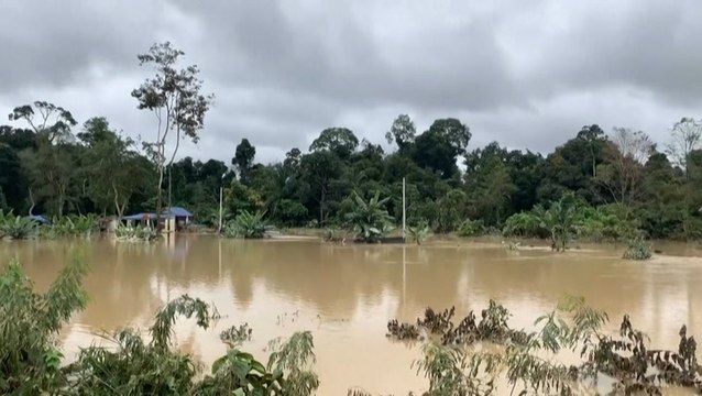 Residents evacuated as flooding sweeps through Malaysia
