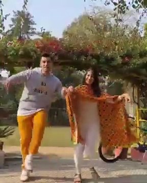 Roadies Revolution contestants Arushi Chawla and Hamid Barkzi_s Dance will Entertain you