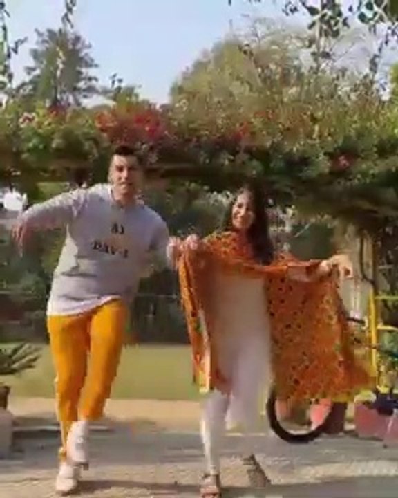 Roadies Revolution contestants Arushi Chawla and Hamid Barkzi_s Dance will Entertain you