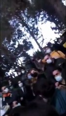 Melih Bulu'dan "Başarılı olmamızı istiyorsanız; istifa mektubunuzu yazın" diyen öğrenciye: "Tişörtün çok güzel"